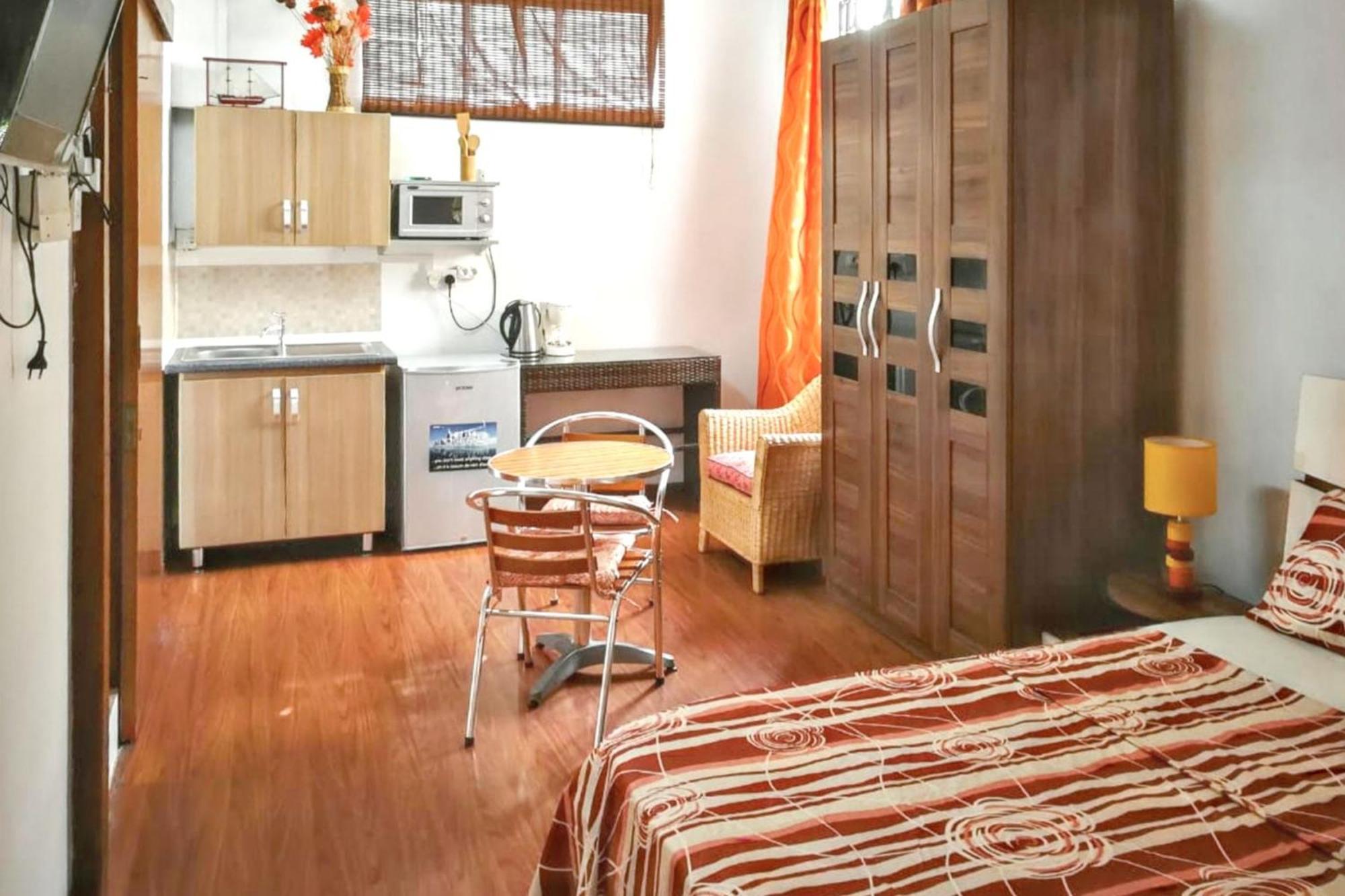 Charming Studio In Flic En Flac With Enclosed Garden 25M² Flic en Flac Exterior foto