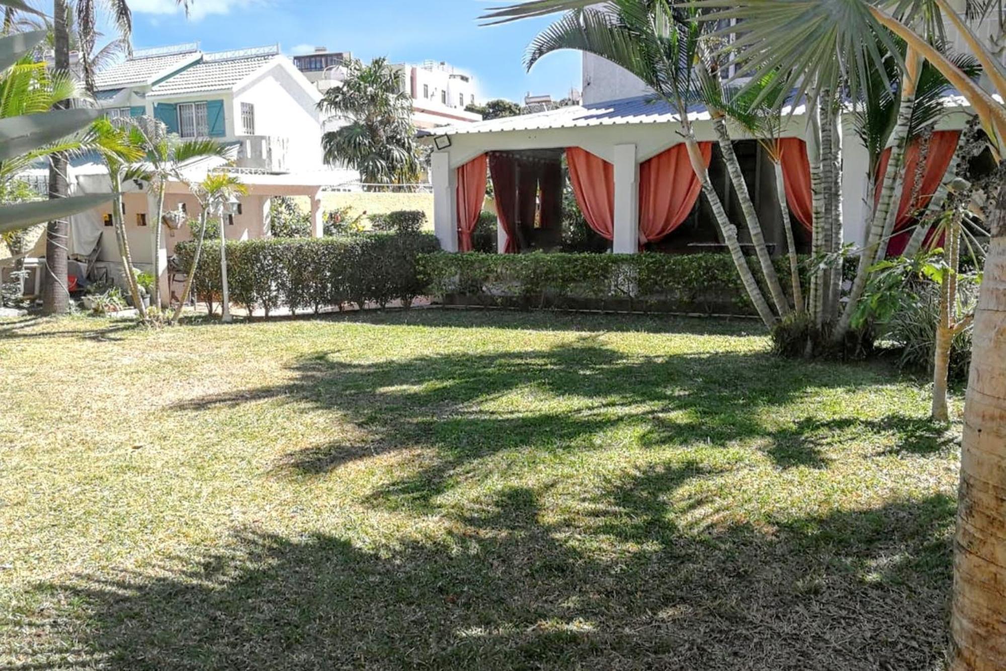 Charming Studio In Flic En Flac With Enclosed Garden 25M² Flic en Flac Exterior foto
