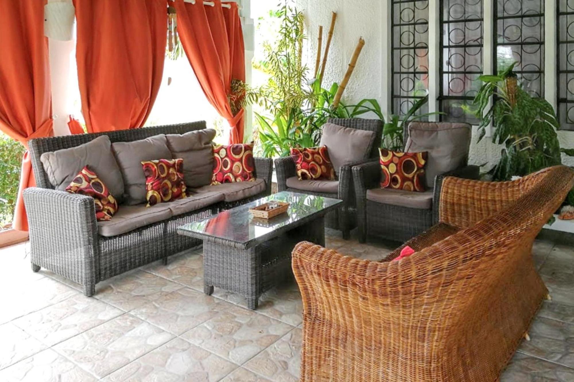 Charming Studio In Flic En Flac With Enclosed Garden 25M² Flic en Flac Exterior foto